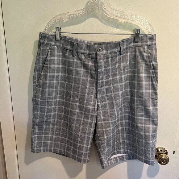 PGA Tour Mens Gray Plaid flat front Golf shorts, Size 36 - Picture 1 of 10